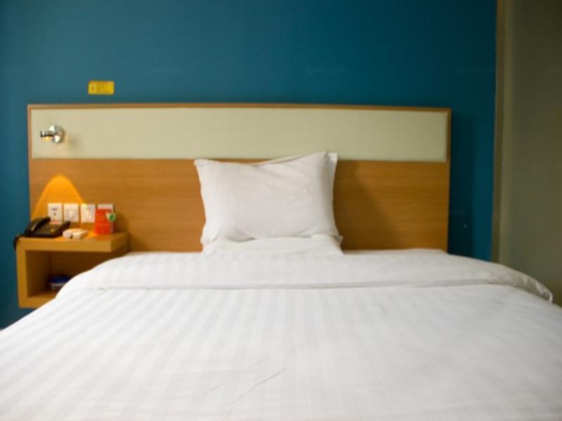 7Days Inn Guangzhou Southern Hospital Medical College Station Εξωτερικό φωτογραφία