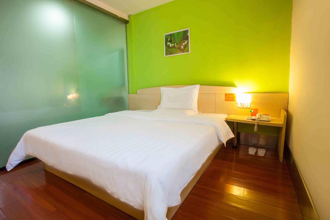 7Days Inn Guangzhou Southern Hospital Medical College Station Εξωτερικό φωτογραφία