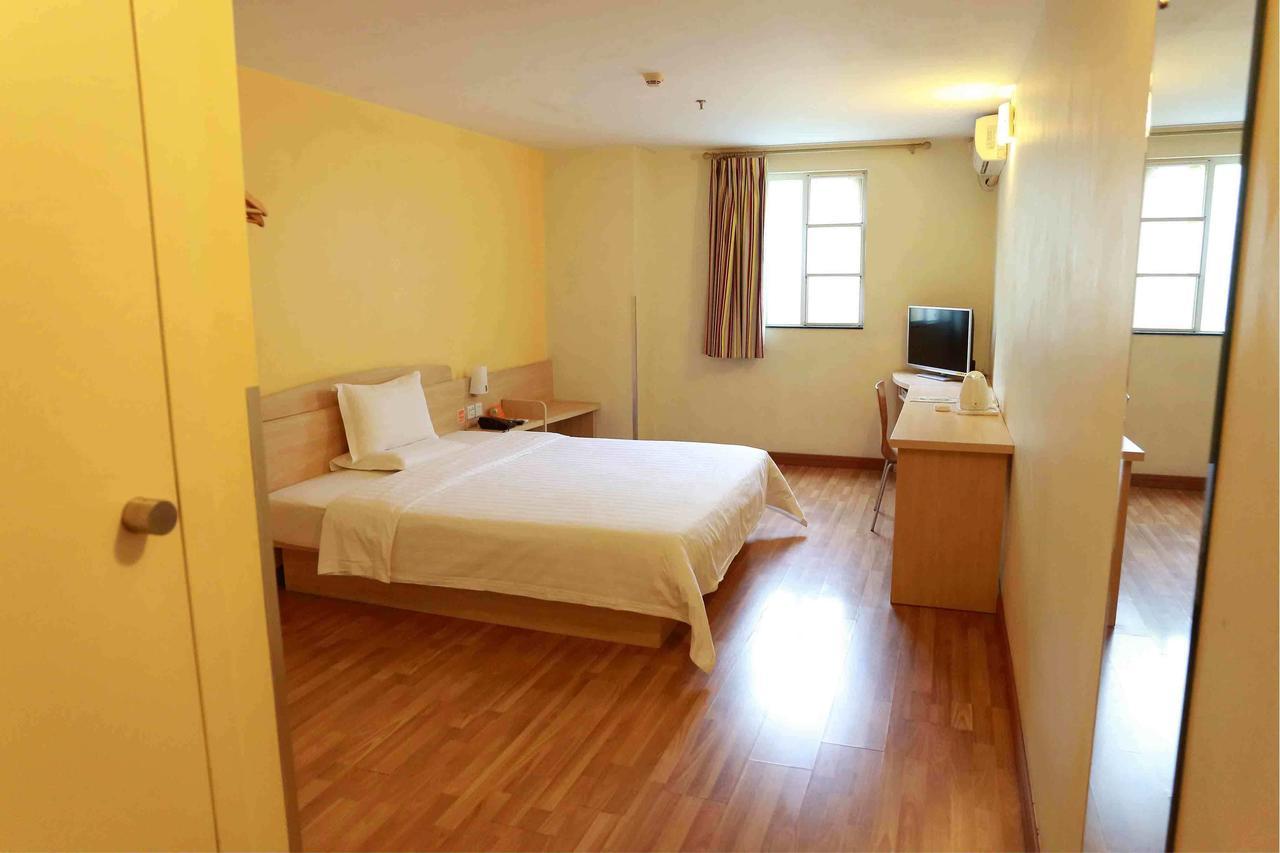 7Days Inn Guangzhou Southern Hospital Medical College Station Εξωτερικό φωτογραφία