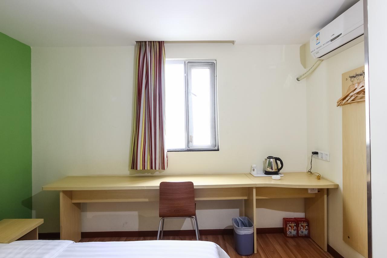 7Days Inn Guangzhou Southern Hospital Medical College Station Εξωτερικό φωτογραφία
